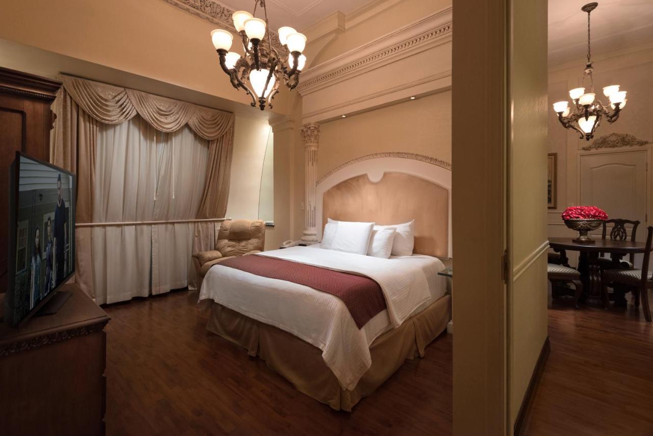 Safi Royal Luxury Valle San Pedro Garza Garcia Екстер'єр фото A bedroom at the hotel