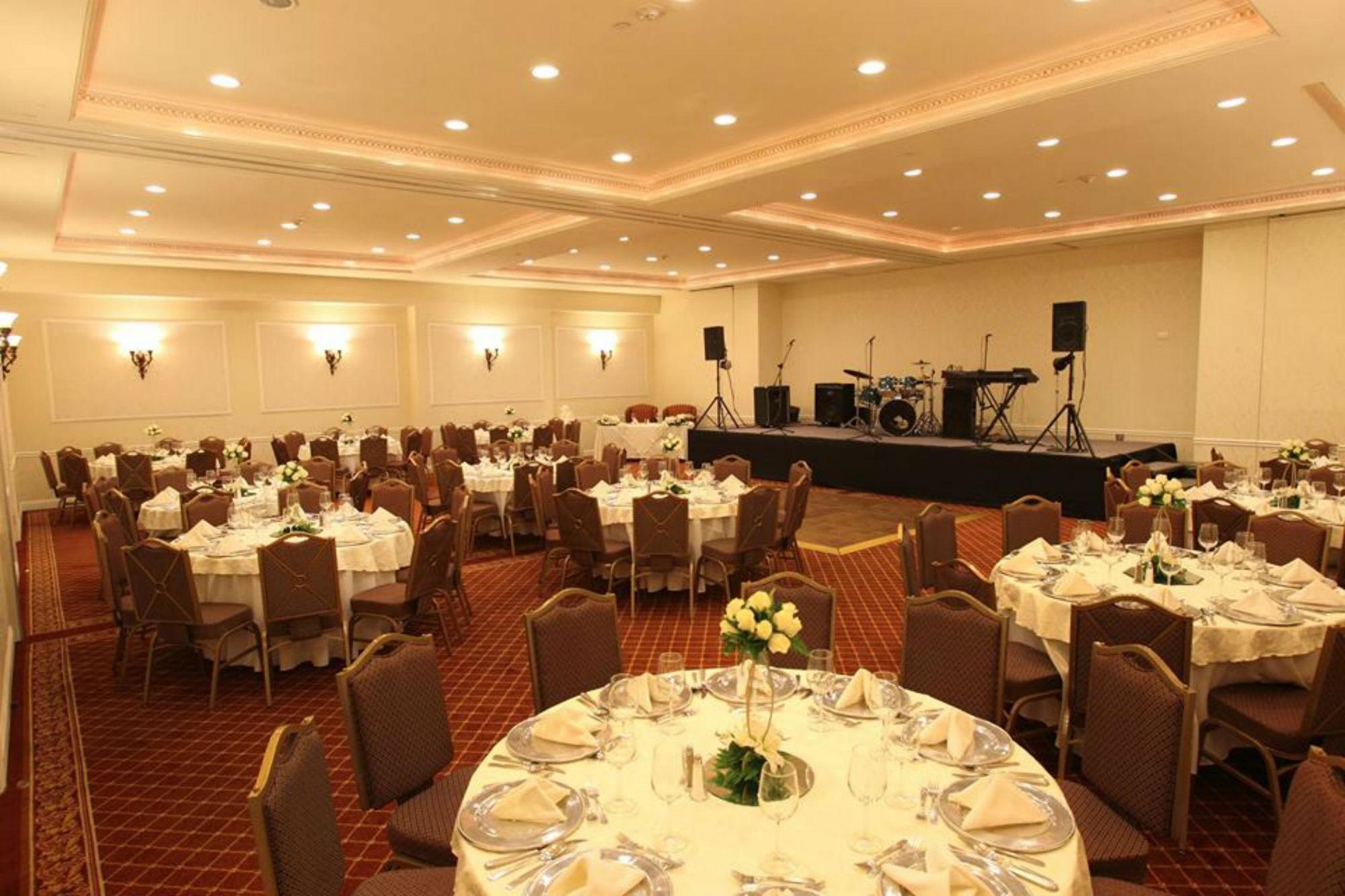 Safi Royal Luxury Valle San Pedro Garza Garcia Екстер'єр фото The ballroom